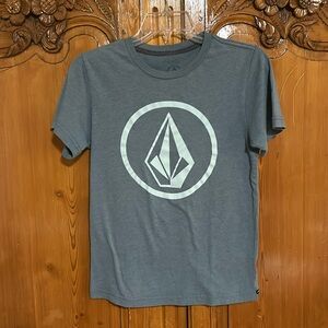 Volcom Youth logo Print Tee. Medium